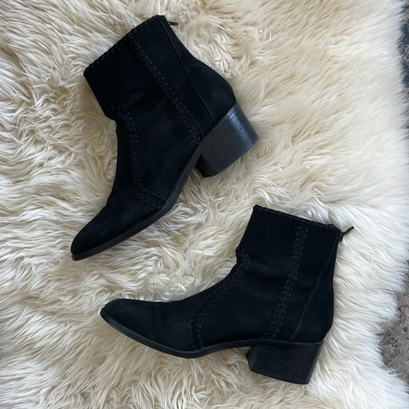 CHELSEA & VIOLET black suede Lucy crochet booties - Picture 5 of 7